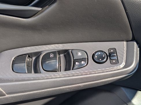 Used 2024 Nissan Sentra S FWD image 14