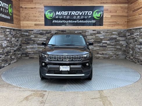 Used 2022 Jeep Compass Limited image 3