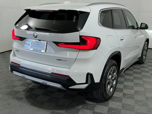 Certified 2023 BMW X1 xDrive28i w/ Convenience Package image 5