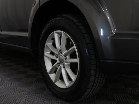 Used 2017 Dodge Journey SXT w/ Comfort/Convenience Group image 23