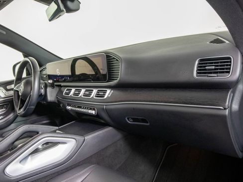 Used 2025 Mercedes-Benz GLE 350 4MATIC image 18