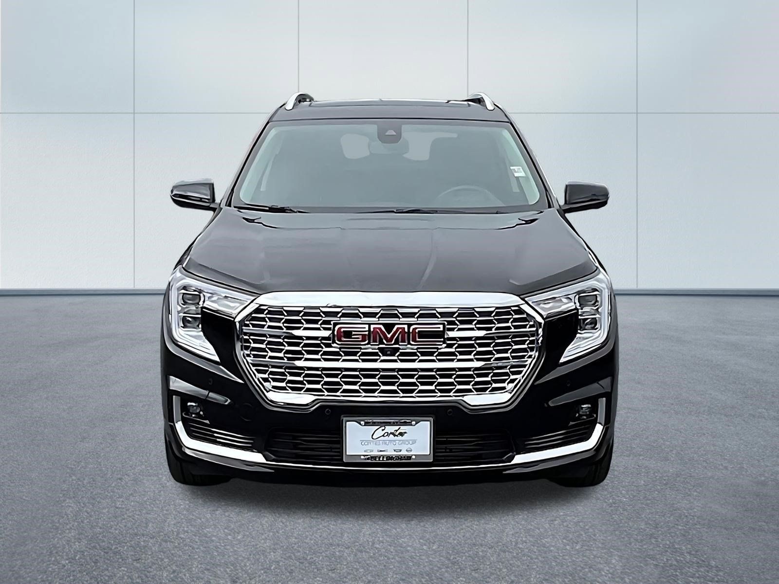 Used 2024 GMC Terrain Denali w/ Black Diamond Edition AWD/4WD image 2