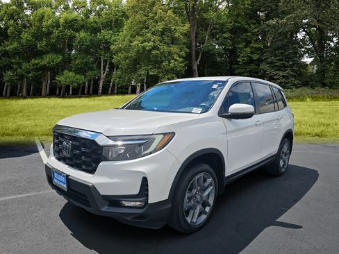 Used 2023 Honda Passport EX-L image 3