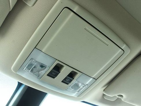 Used 2019 Lincoln MKT AWD image 23