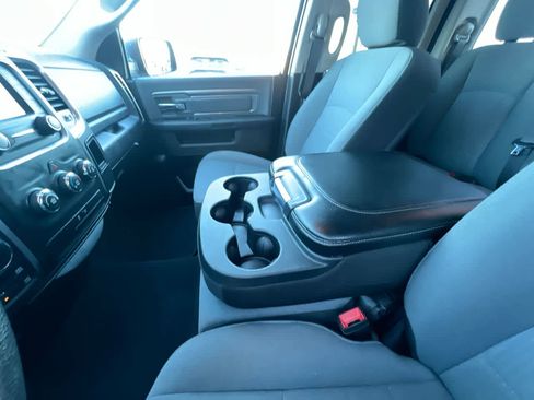 Used 2024 RAM 1500 Classic SLT image 21