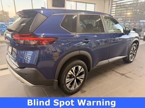 Used 2022 Nissan Rogue SV image 8