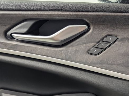 New 2025 Jeep Grand Cherokee Limited image 15