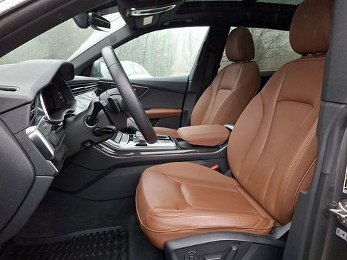 Used 2020 Audi Q8 Premium Plus w/ Premium Plus Package image 13