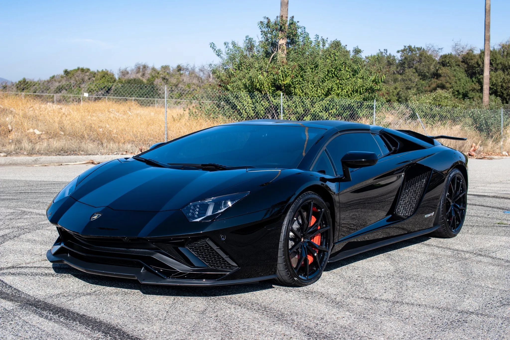 Used 2019 Lamborghini Aventador S AWD/4WD image 3