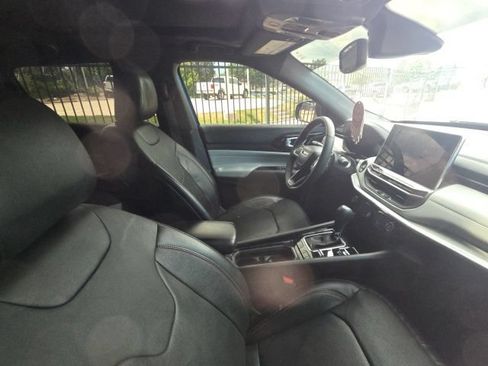 Used 2023 Jeep Compass Limited w/ Elite Group AWD/4WD image 9
