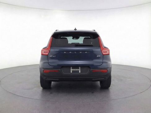 New 2026 Volvo XC40 B5 Ultra w/ Climate Package image 43
