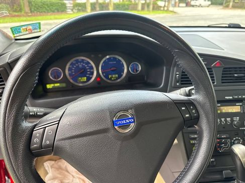 Used 2004 Volvo S60 R AWD/4WD image 13