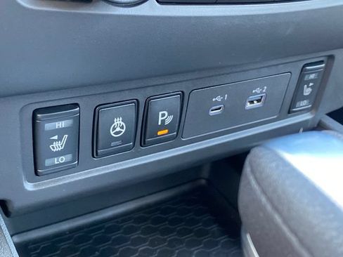 New 2026 Nissan Frontier SV w/ All-Weather Content Package AWD/4WD image 20