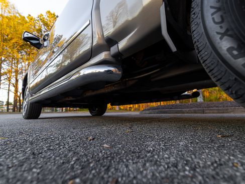 Used 2017 Chevrolet Silverado 1500 High Country image 15