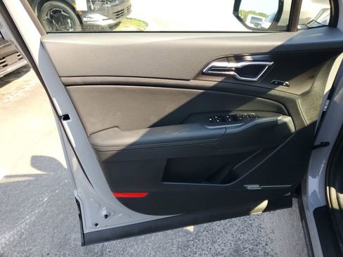 New 2026 Kia Sportage SX Prestige image 5