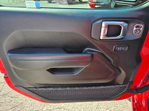 Used 2024 Jeep Wrangler Sport S AWD/4WD image 9