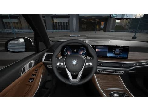 New 2026 BMW X5 sDrive40i w/ Climate Comfort Package image 13