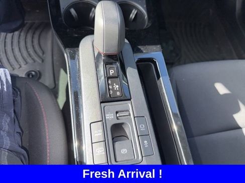 Used 2025 Toyota Prius Plug-In Hybrid image 7