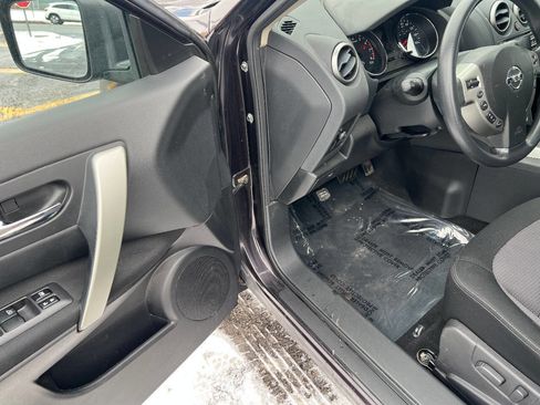 Used 2012 Nissan Rogue SV image 16