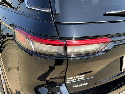 Used 2024 Jeep Grand Cherokee Limited image 26