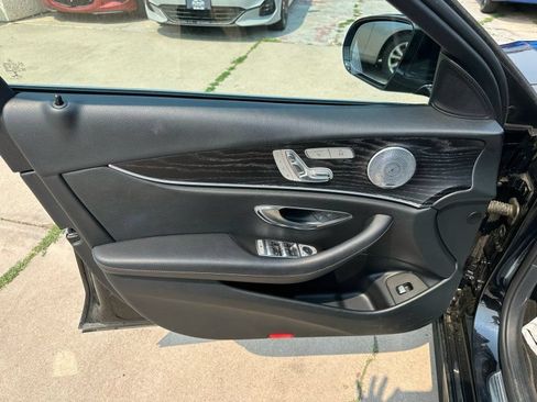 Used 2017 Mercedes-Benz E 400 4MATIC Wagon image 11