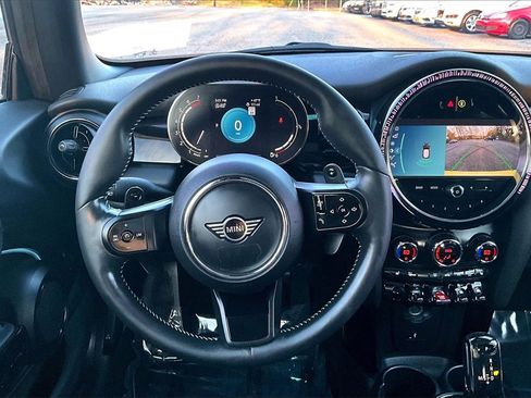 Used 2023 MINI Cooper S image 9