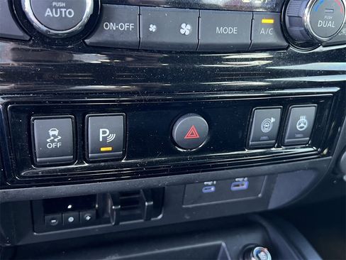 Certified 2023 Nissan Titan PRO-4X w/ Pro-4x Convenience Package image 26