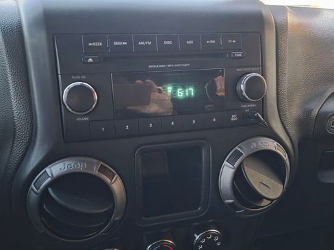 Used 2013 Jeep Wrangler Sport image 15