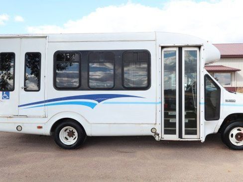 Used 2008 Ford E-350 and Econoline 350 Super Duty image 4