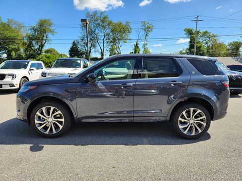 New 2025 Land Rover Discovery Sport S image 5