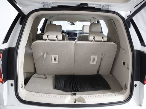 Used 2023 GMC Acadia Denali AWD/4WD image 5