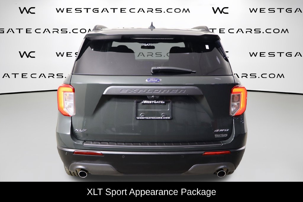 Used 2022 Ford Explorer XLT w/ Equipment Group 202A AWD/4WD image 4