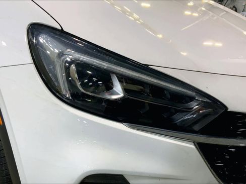 Used 2022 Buick Encore GX Essence w/ Experience Buick Package image 27