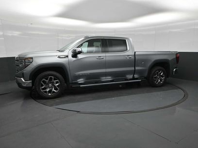 New 2026 GMC Sierra 1500 SLT w/ SLT Premium Package