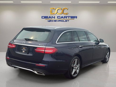 Used 2017 Mercedes-Benz E 400 4MATIC Wagon image 5