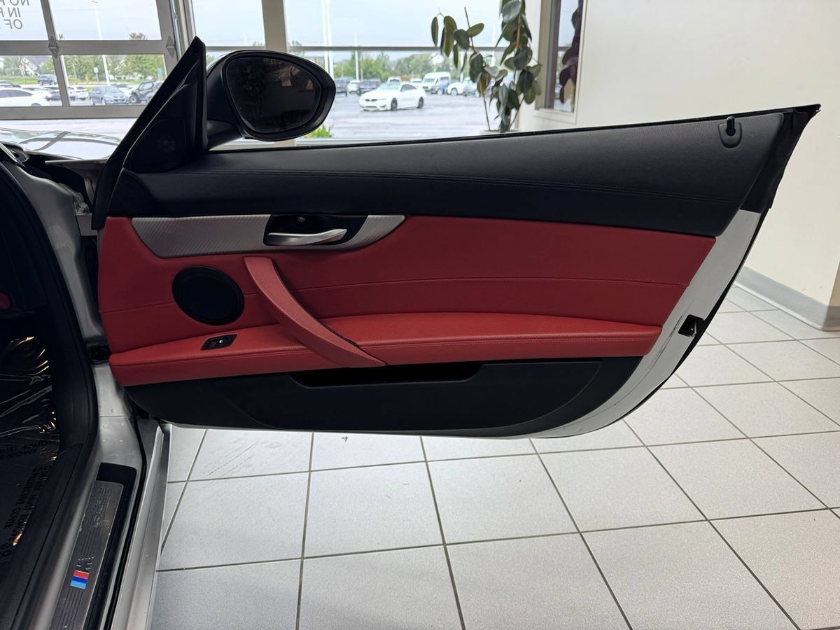 Used 2013 BMW Z4 sDrive35i RWD image 18