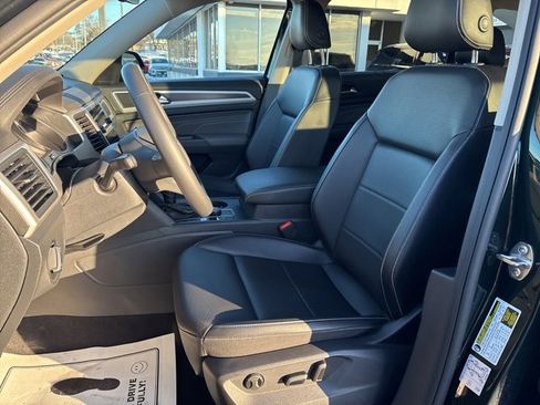 Used 2021 Volkswagen Atlas SE image 6