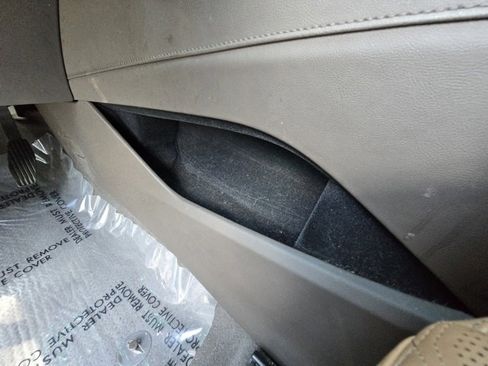 Used 2022 Cadillac Escalade ESV Premium Luxury w/ Performance Package image 43