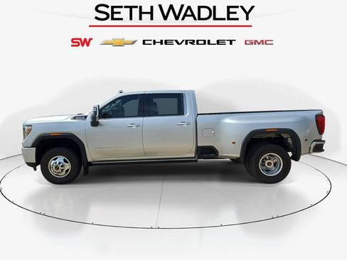 Used 2022 GMC Sierra 3500 Denali AWD/4WD image 4