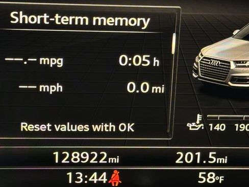 Used 2017 Audi Q7 3.0T Prestige image 15