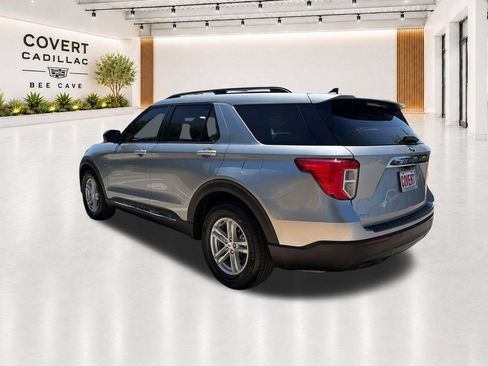 Used 2023 Ford Explorer XLT RWD image 10