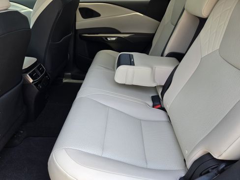 Certified 2024 Lexus RX 350 Premium w/ Accessory Package (Z1) FWD image 28