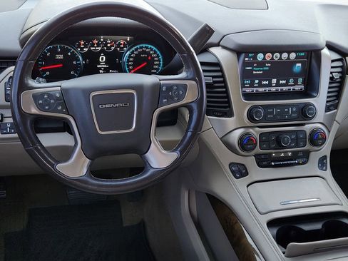 Used 2017 GMC Yukon Denali w/ Open Road Package image 34