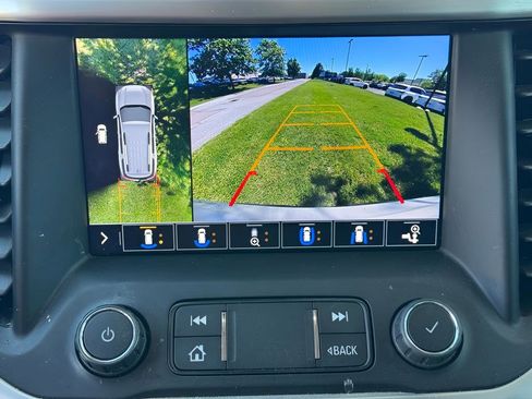 Used 2020 GMC Acadia SLT w/ Driver Alert Package II AWD/4WD image 30