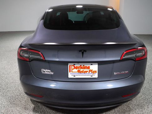 Used 2023 Tesla Model 3 Performance image 8
