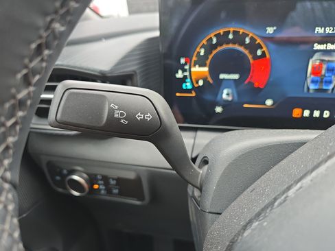 Used 2025 Ford Mustang Coupe RWD image 17