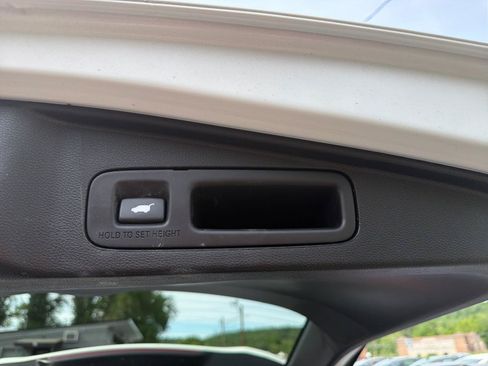 Used 2021 Honda CR-V Touring image 12