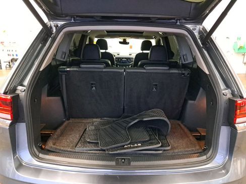 Used 2021 Volkswagen Atlas SEL Premium image 21