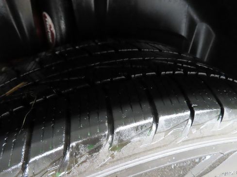 Used 2018 Ford Explorer Sport w/ Equipment Group 401A image 38