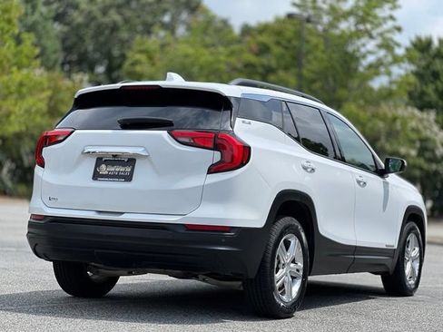 Used 2019 GMC Terrain SLE w/ Driver Convenience Package FWD image 5